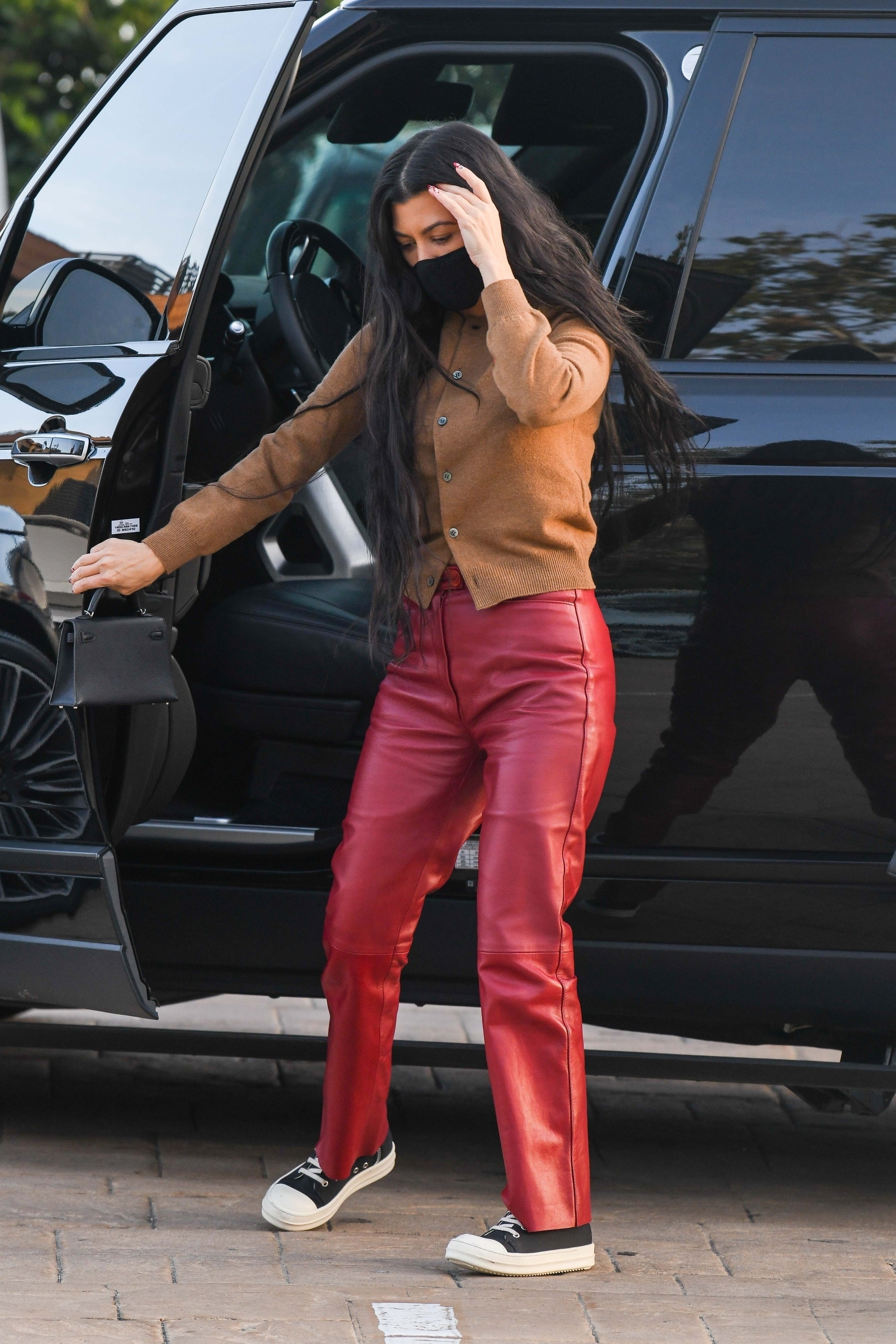 Access_Kardashian_05.jpg