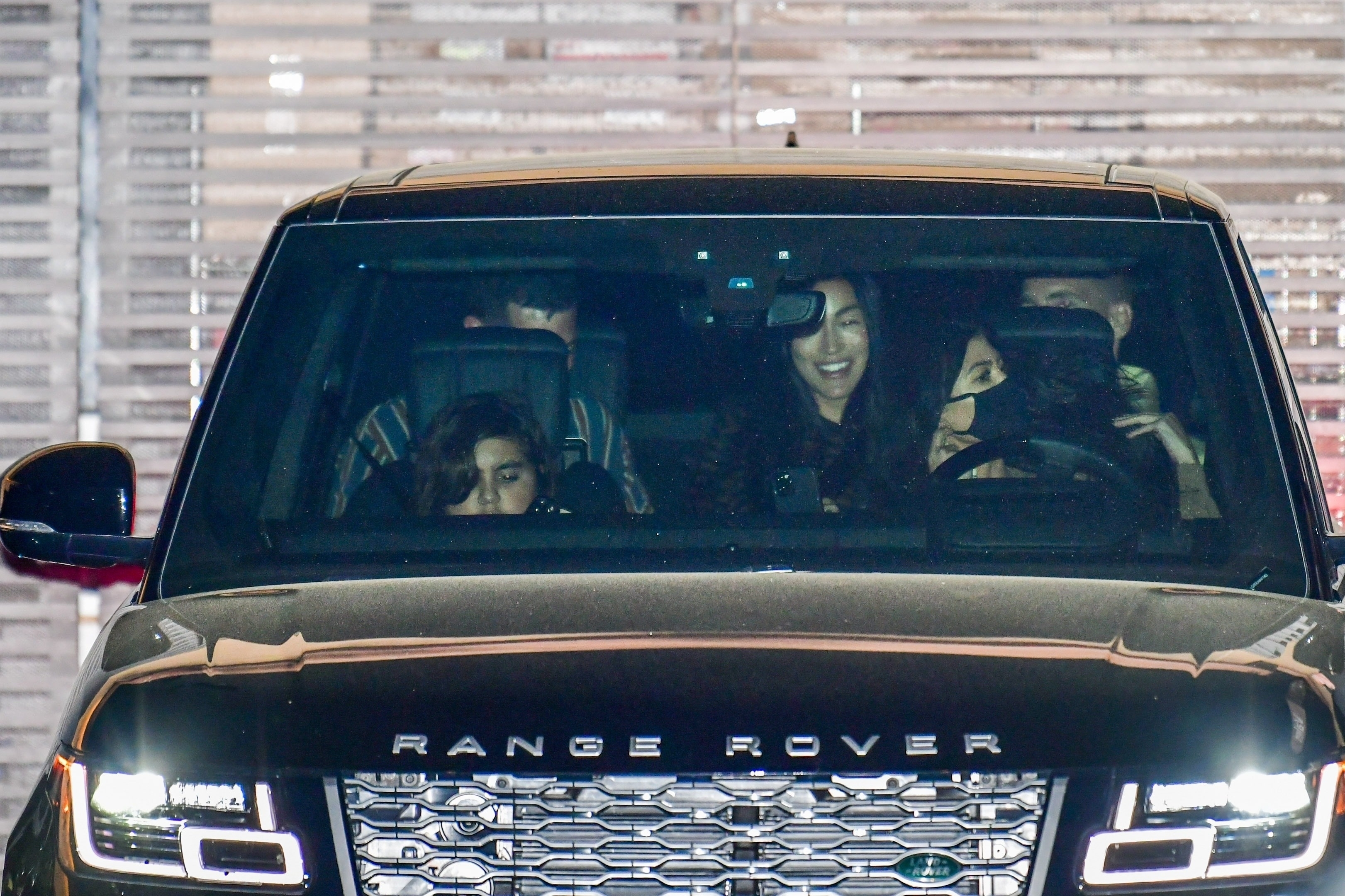 Access_Kardashian_03.jpg