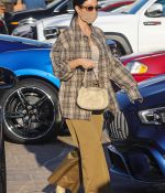 Access_Kardashian_05.jpg