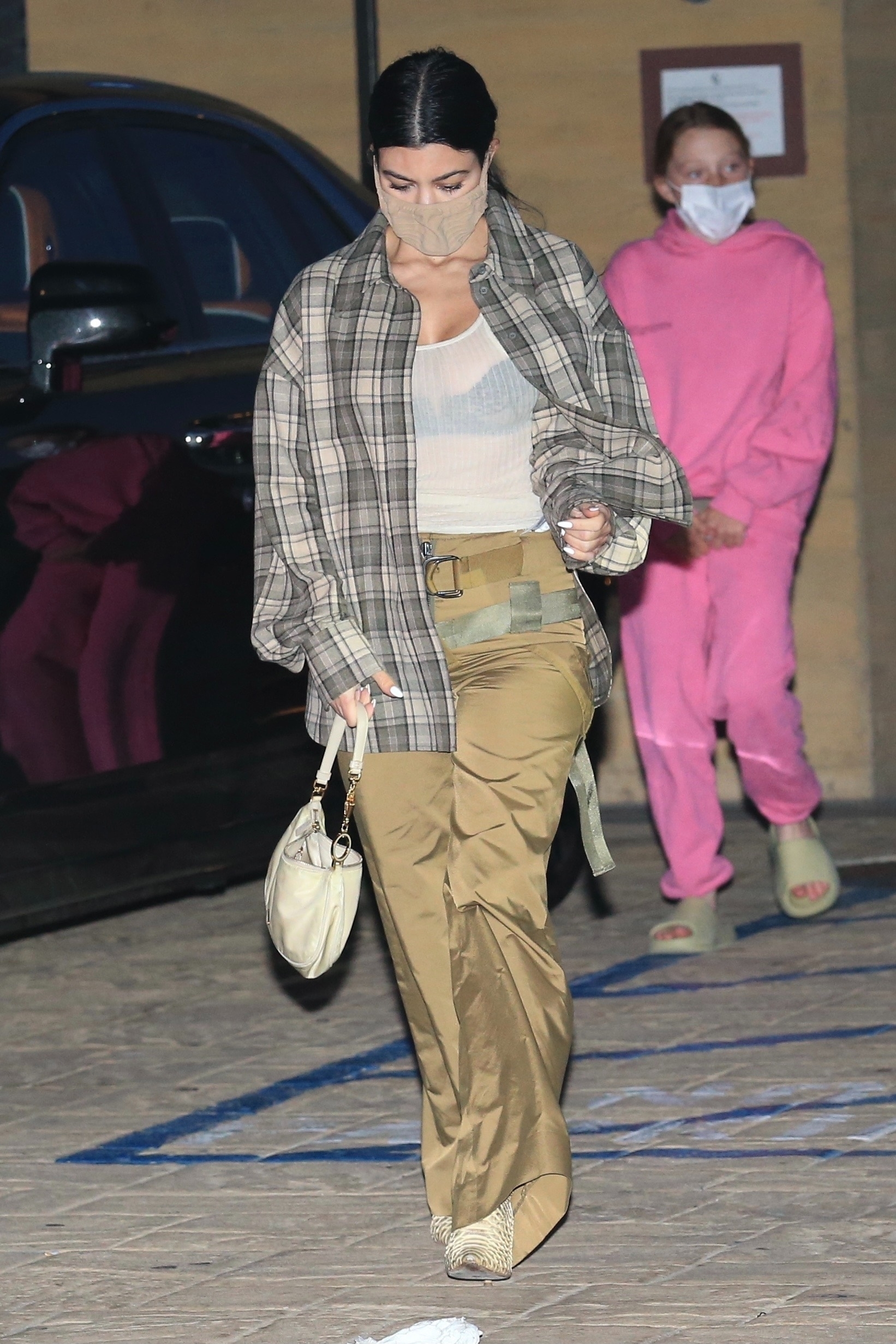 Access_Kardashian_03.jpg