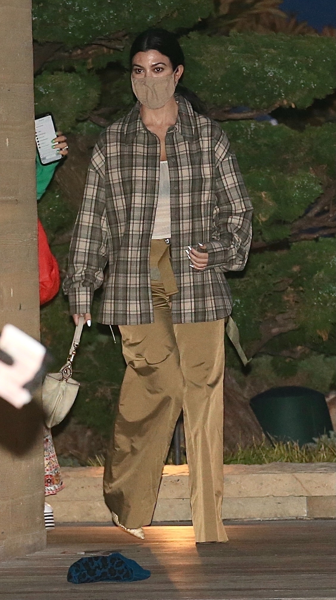 Access_Kardashian_05.jpg