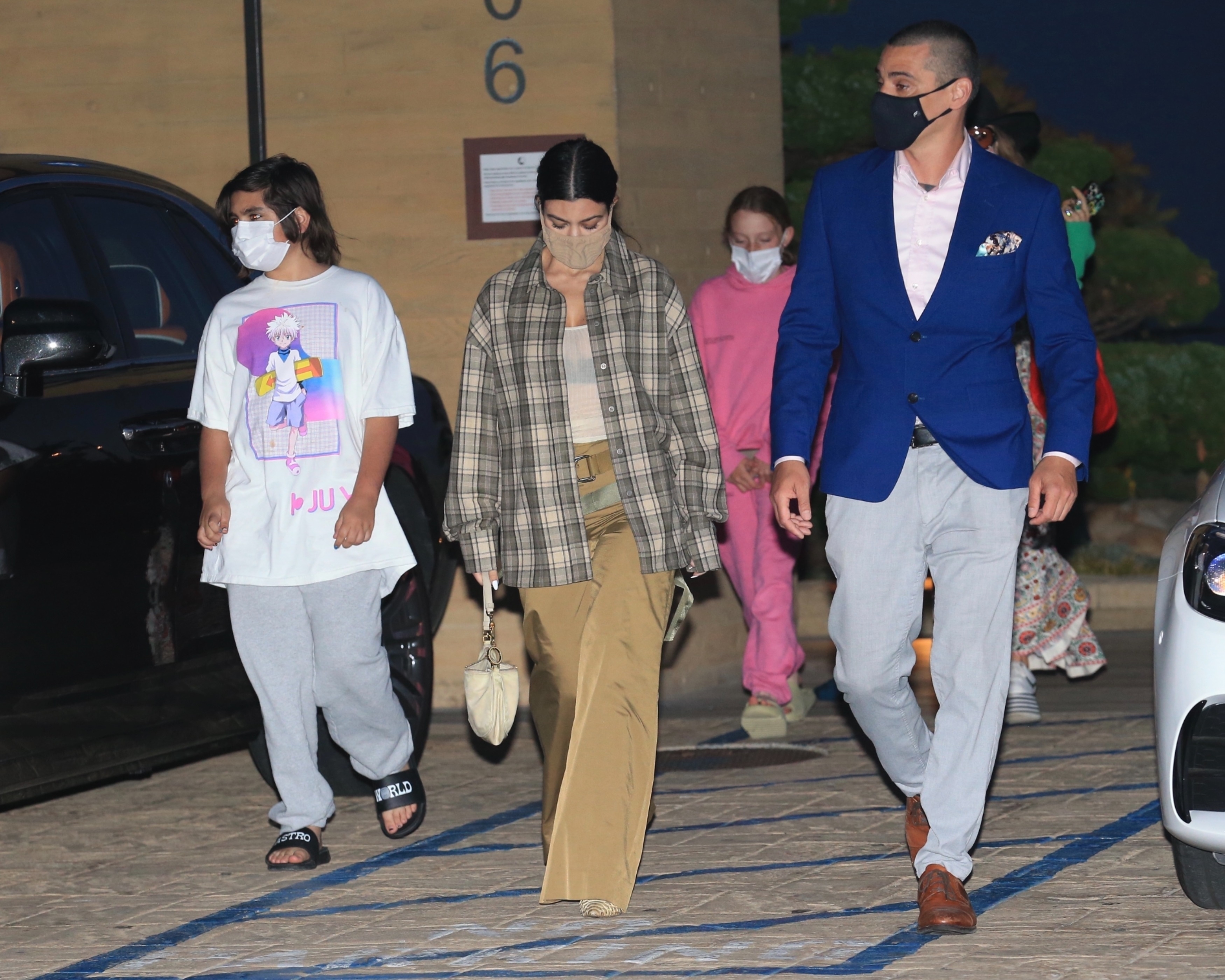 Access_Kardashian_06.jpg