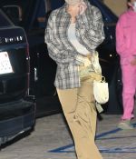 Access_Kardashian_01.jpg