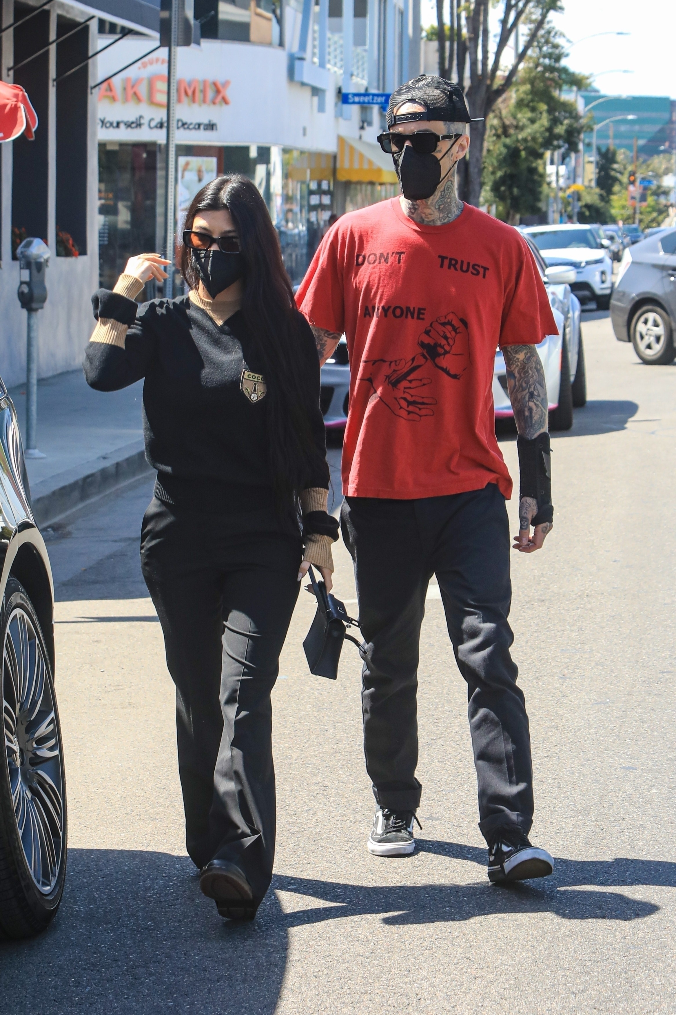 Access_Kardashian_06.jpg