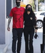 Access_Kardashian_01.jpg