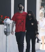 Access_Kardashian_03.jpg