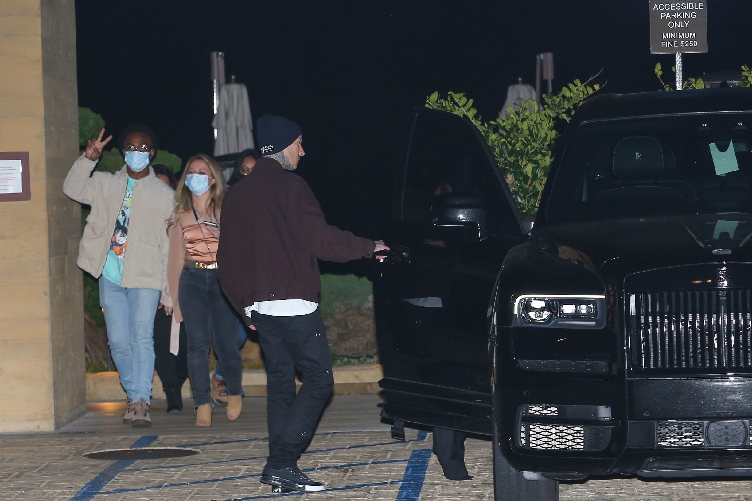 Access_Kardashian_011.jpg