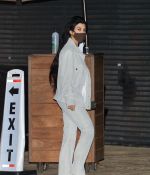 Access_Kardashian_04.jpg
