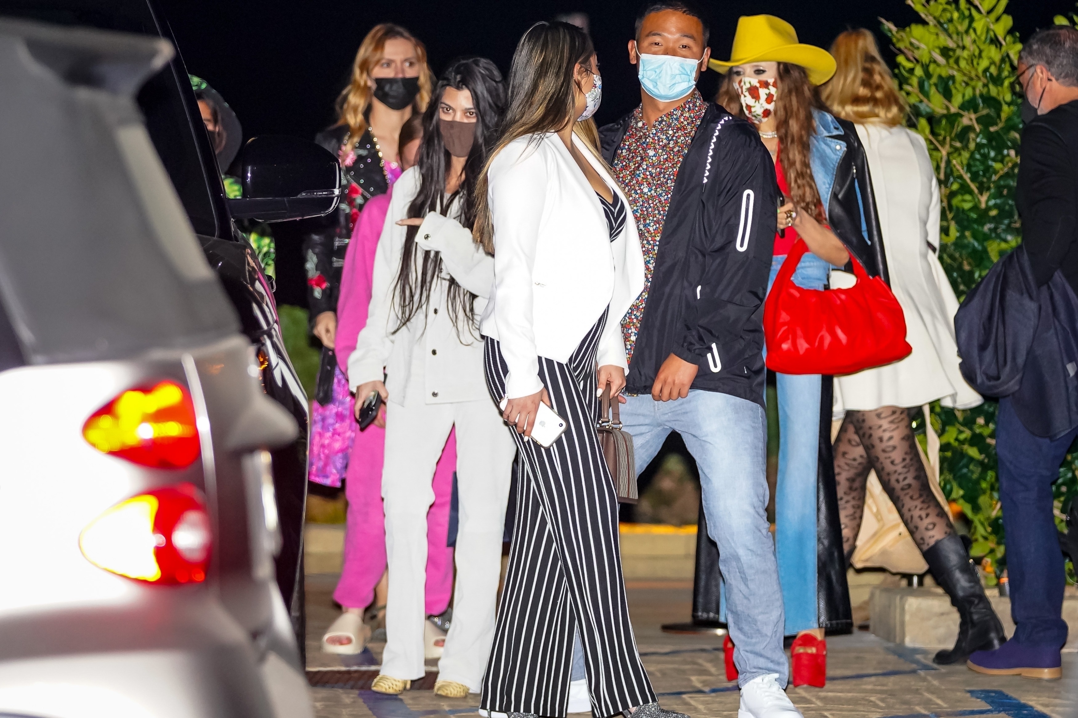 Access_Kardashian_04.jpg