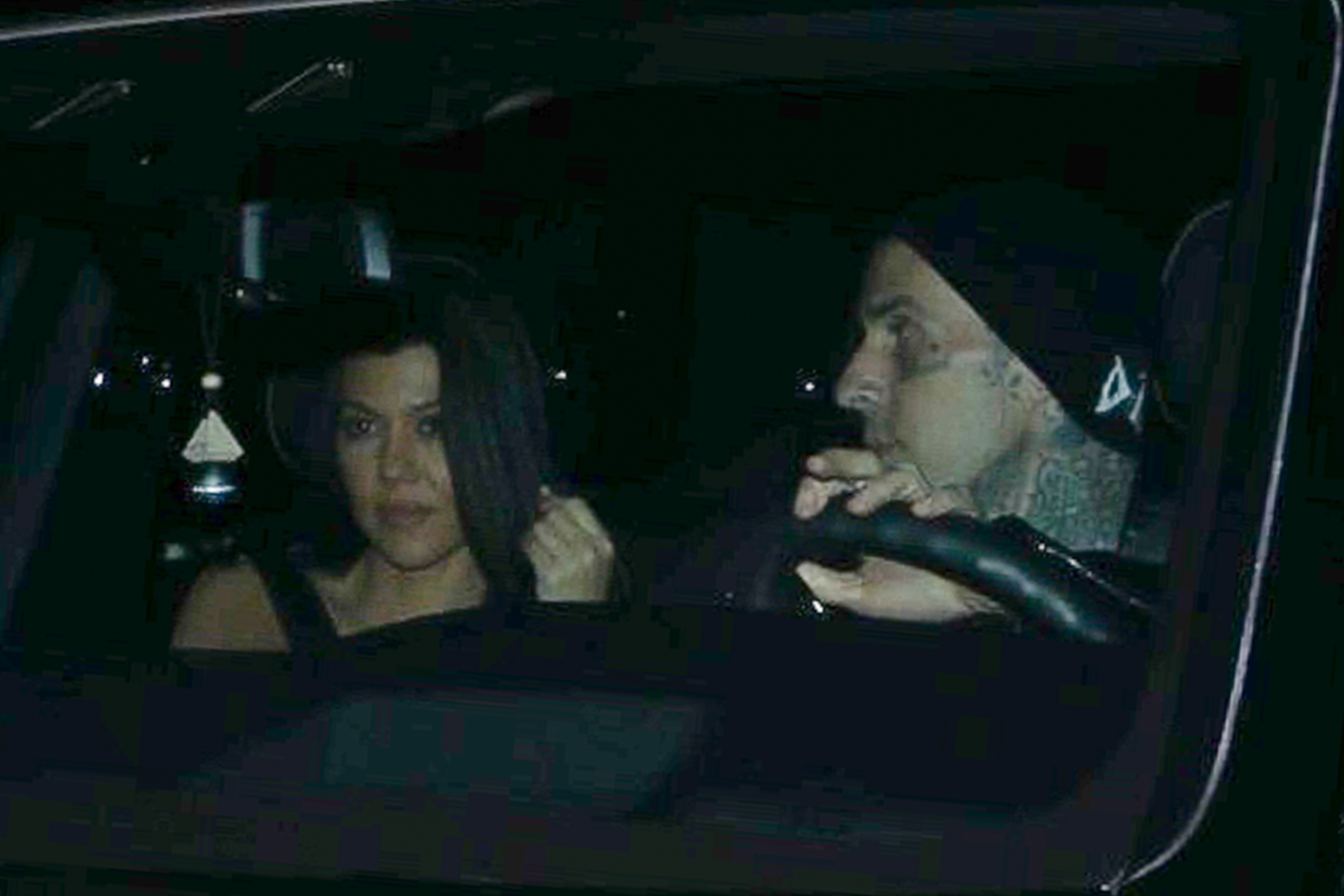 Access_Kardashian_01.jpg