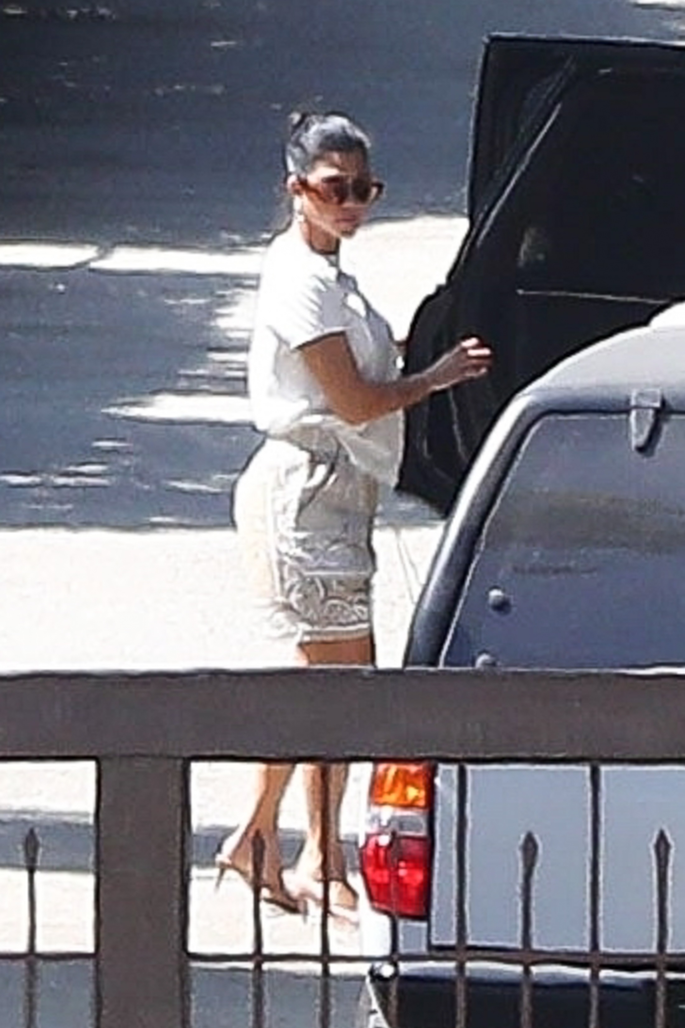 Access_Kardashian_03.jpg
