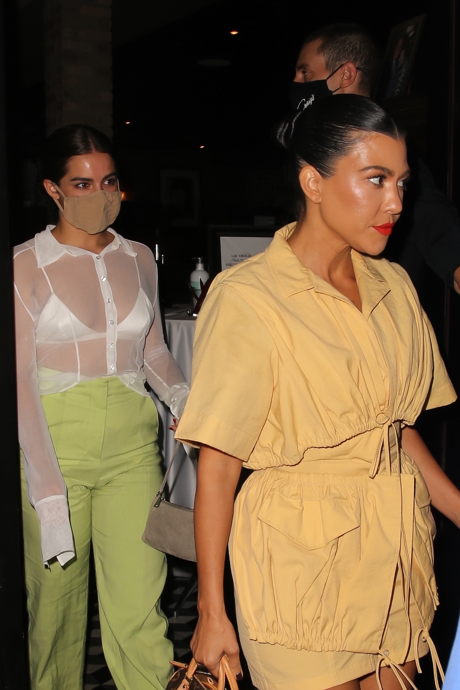 Access_Kardashian_05.jpg