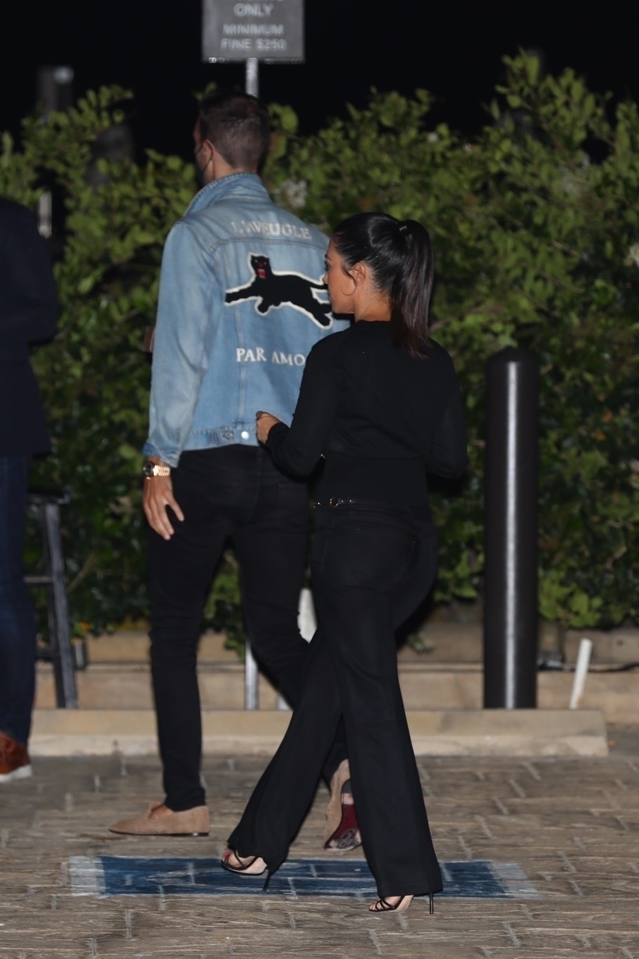 Access_Kardashian_01.jpg