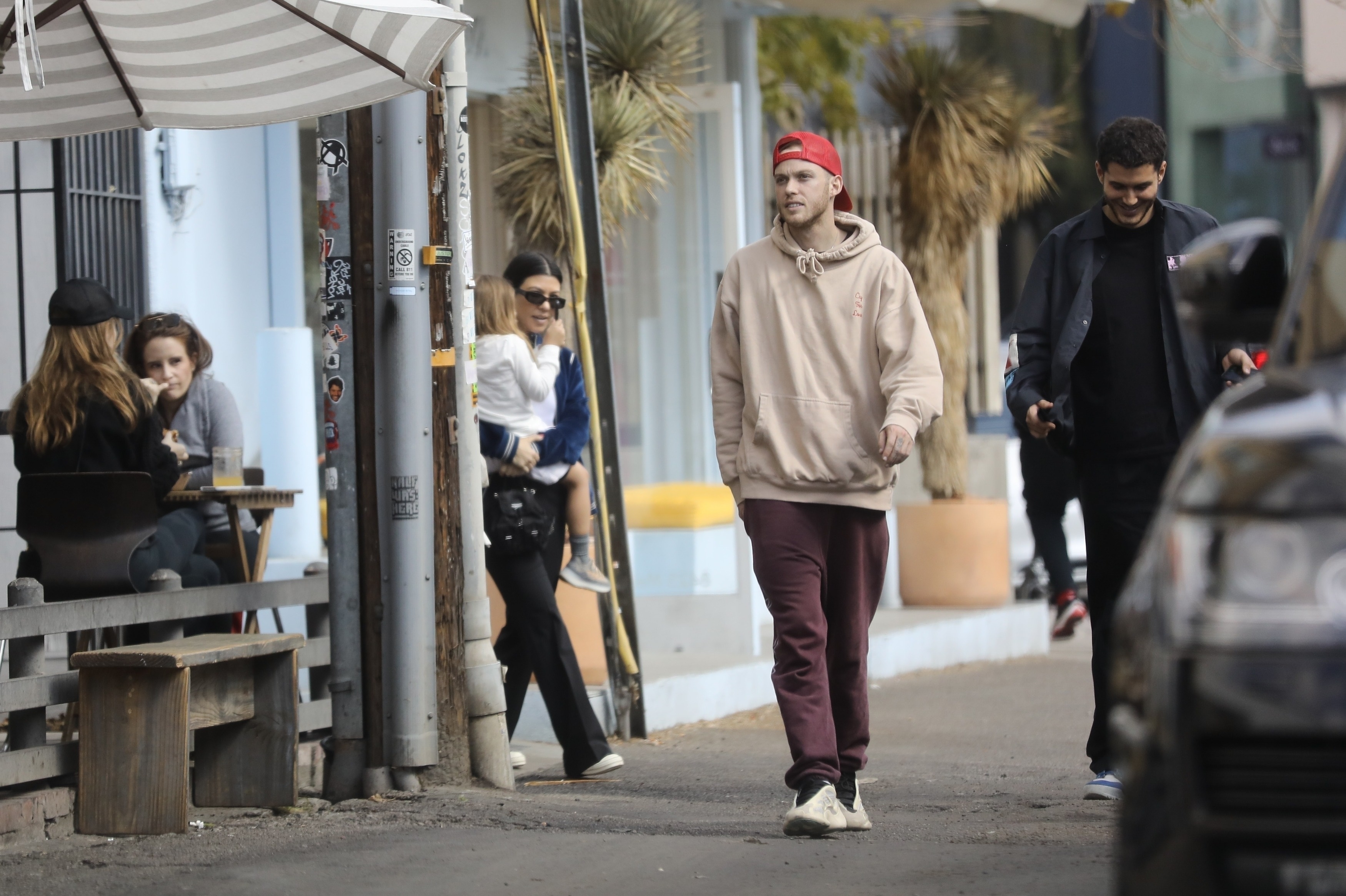 Access_Kardashian_03.jpg