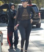 Access_Kardashian_010.jpg