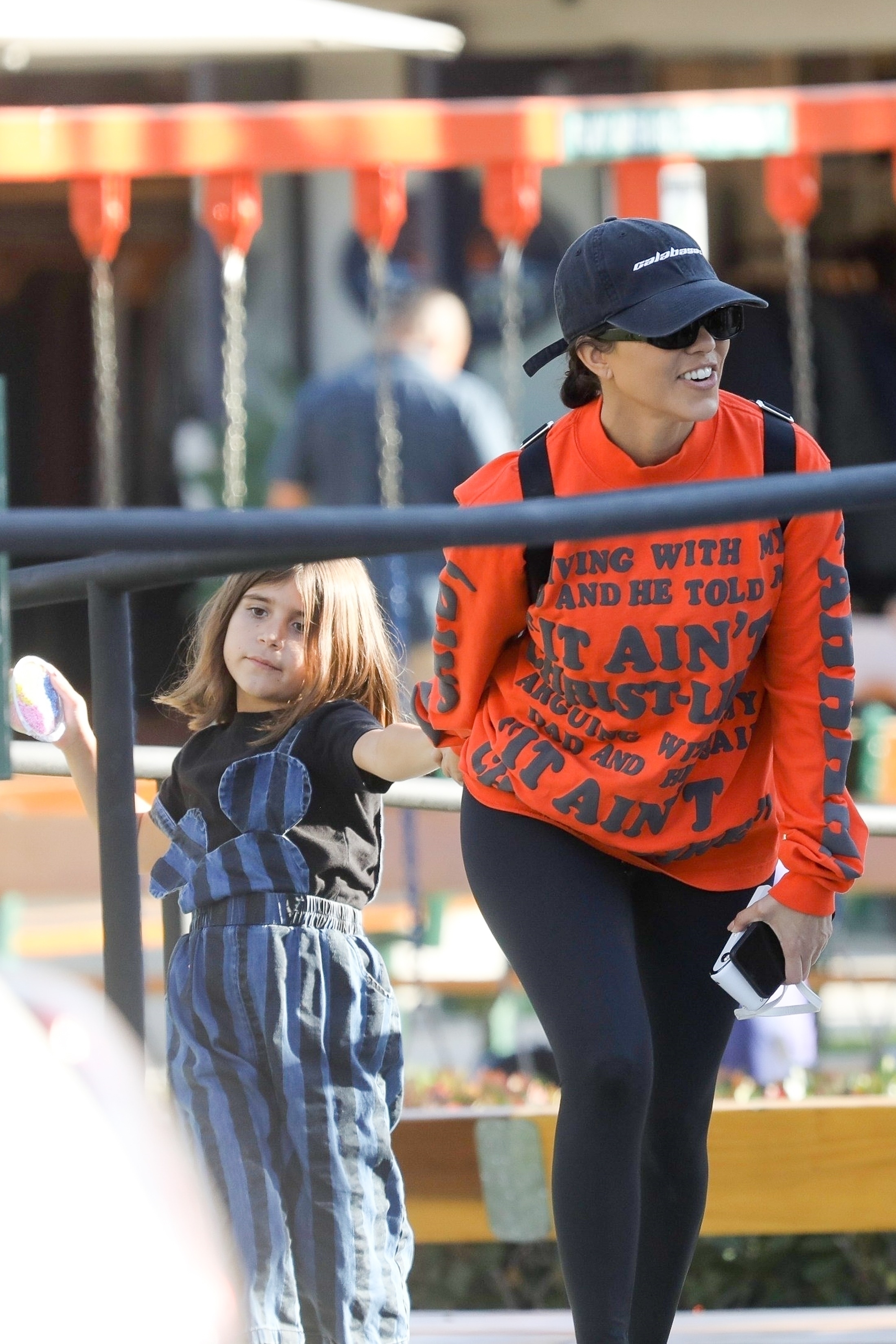 Access_Kardashian_02.jpg