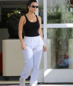 Access_Kardashian_01.jpg