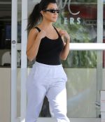 Access_Kardashian_05.jpg