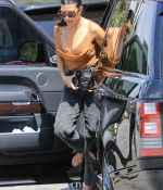 Access_Kardashian_01.jpg
