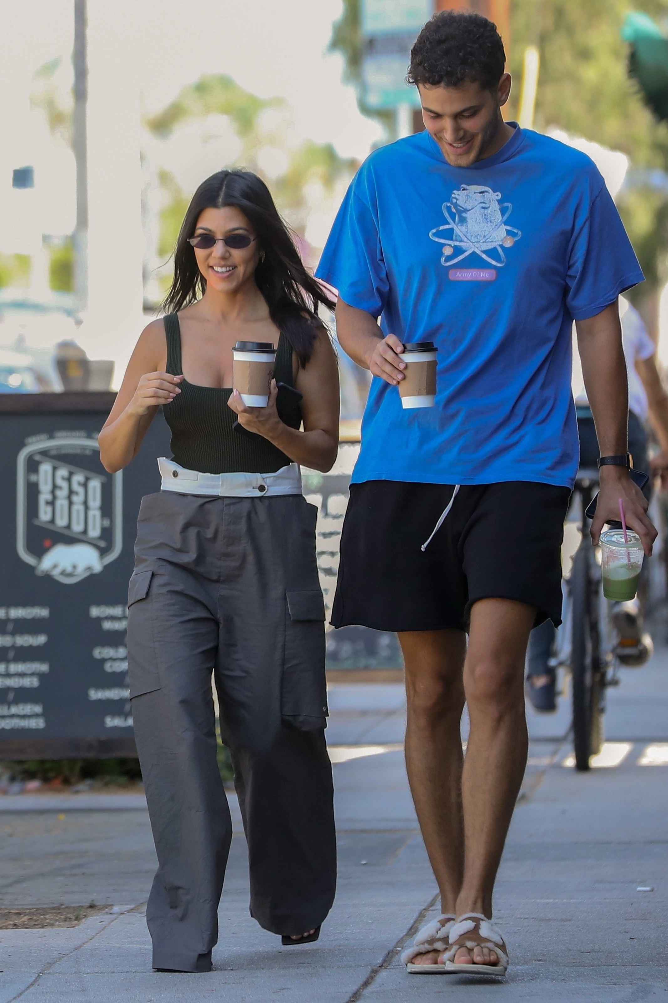 Access_Kardashian_01.jpg