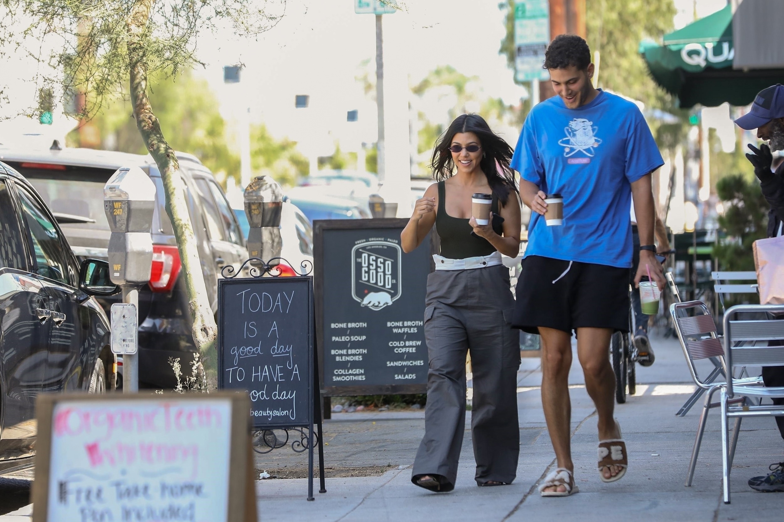 Access_Kardashian_02.jpg