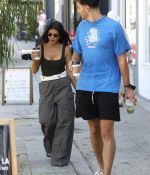 Access_Kardashian_08.jpg