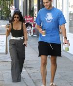 Access_Kardashian_09.jpg