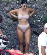 Access_Kardashian_021.jpg