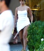 Access_Kardashian_05.jpg