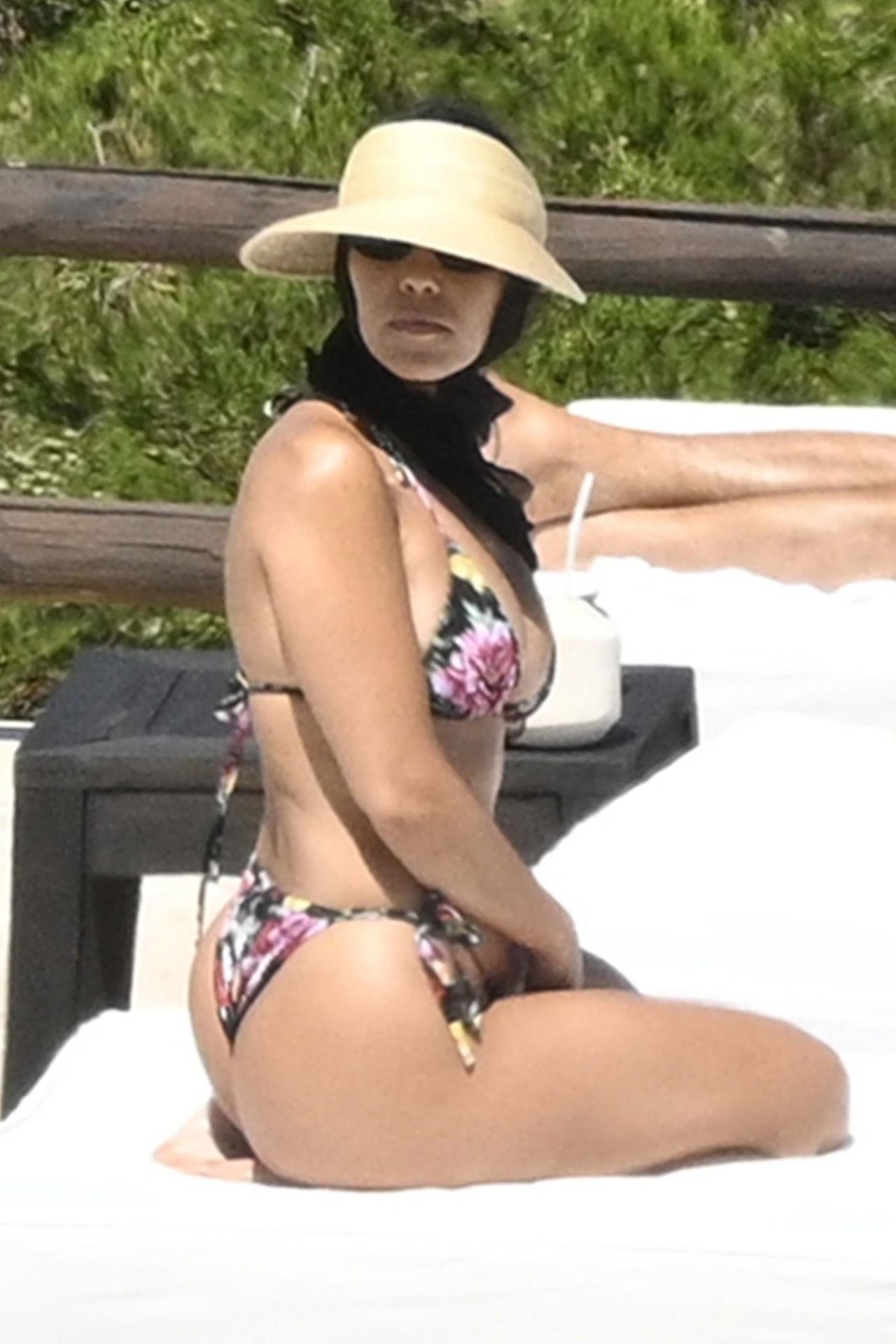 Access_Kardashian_06.jpg