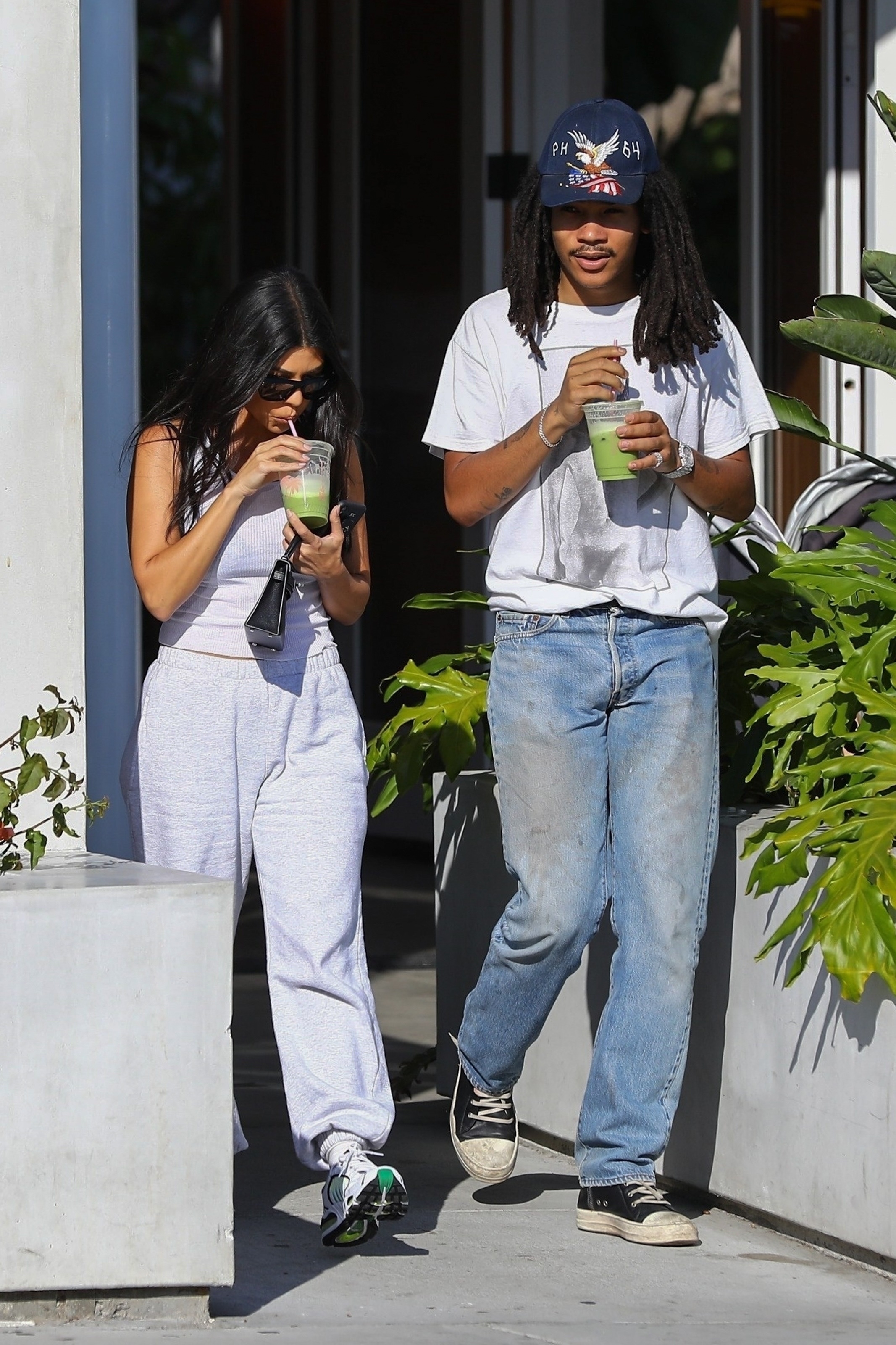 Access_Kardashian_05.jpg