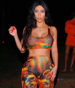 Access_Kardashian_08.jpg