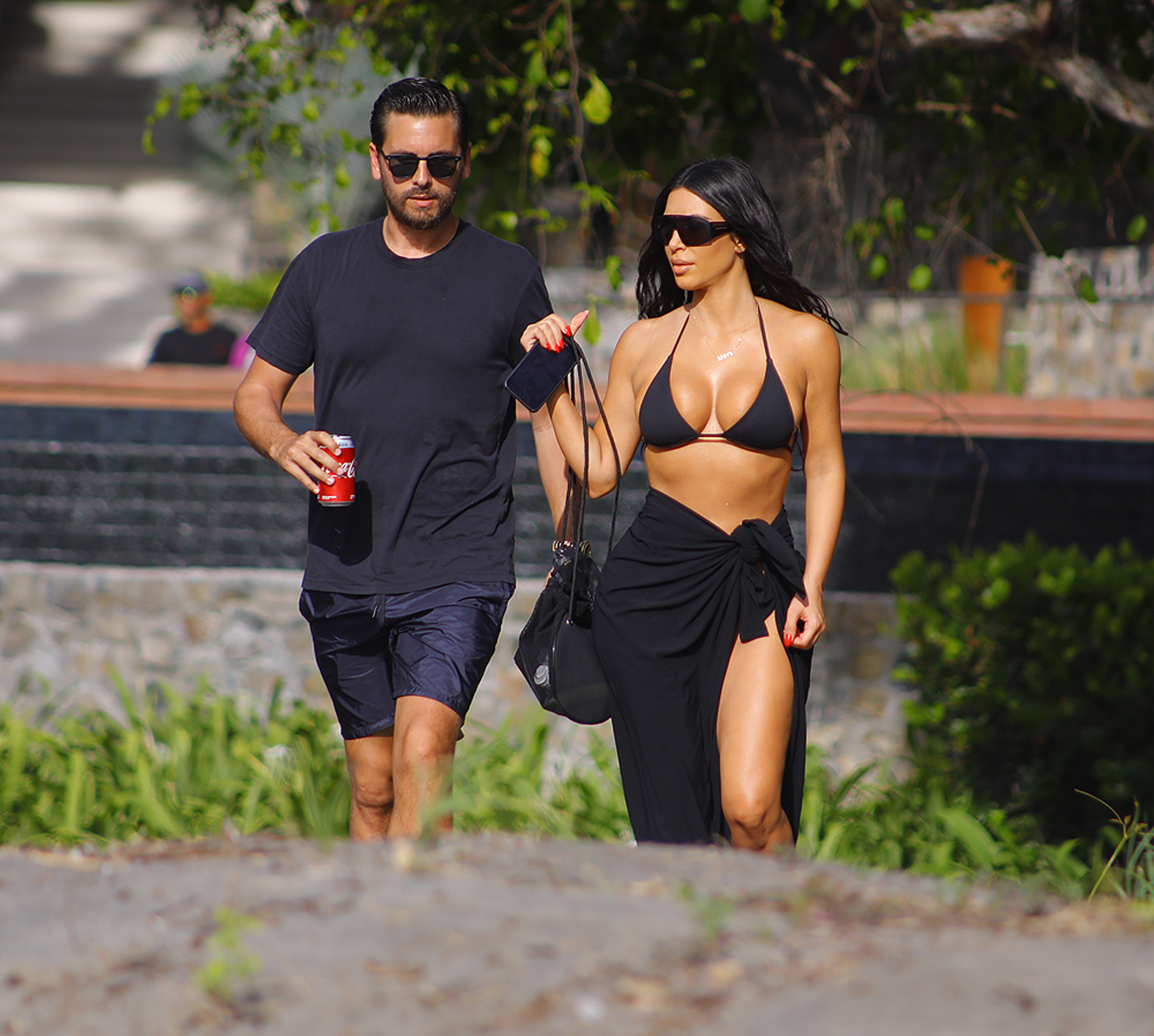 Access_Kardashian_01.jpg