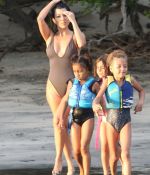 Access_Kardashian_034.jpg