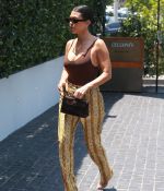 Access_Kardashian_02.jpg