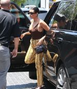 Access_Kardashian_07.jpg