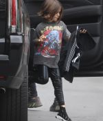 Access_Kardashian_04.jpg