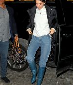 Access_Kardashian_03.jpg