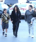 Access_Kardashian_02.jpg