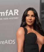 Access_Kardashian_033~0.jpg