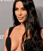 Access_Kardashian_037~0.jpg