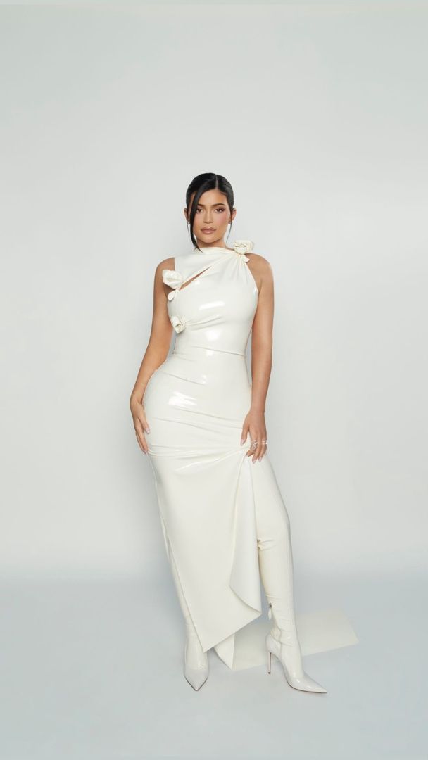 Access_Kardashian_003.jpg