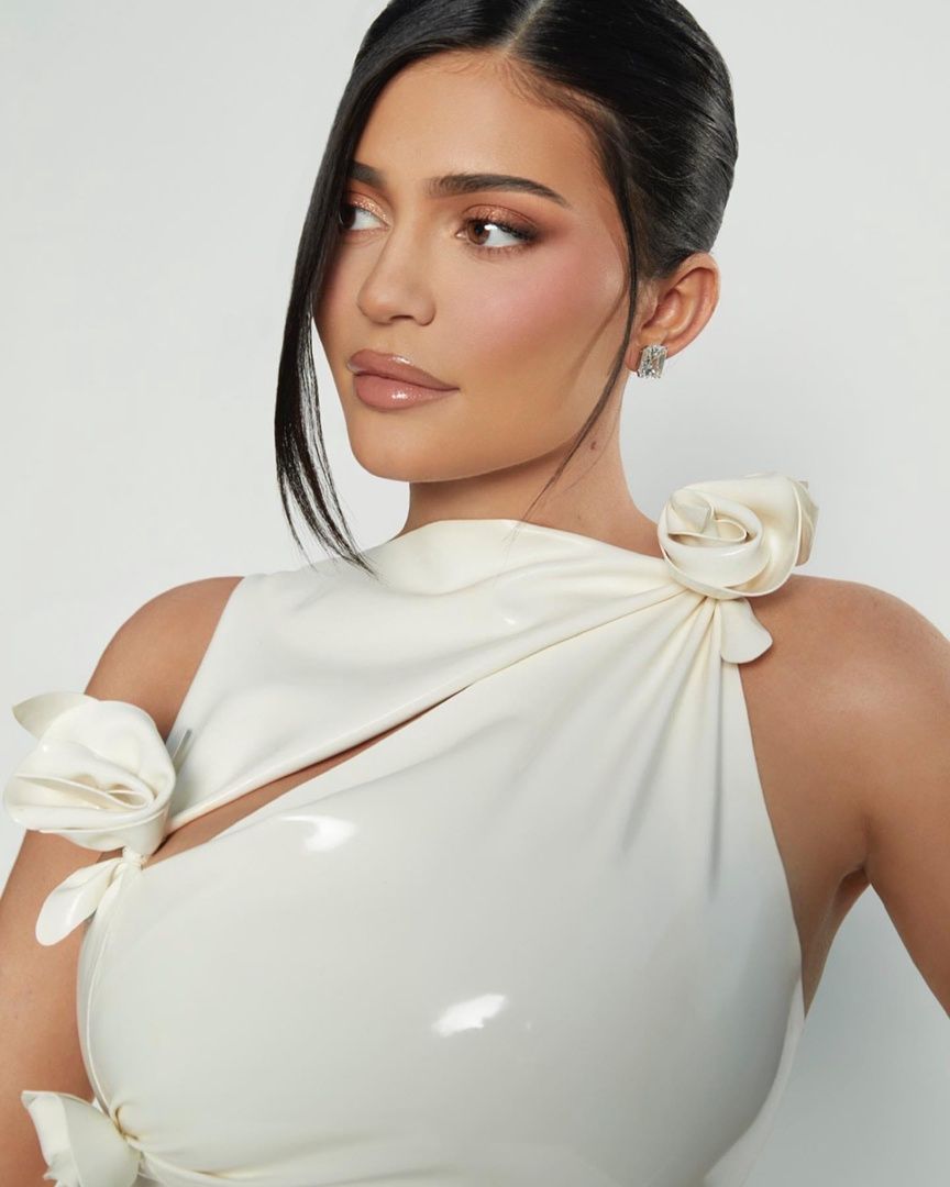 Access_Kardashian_004.jpg