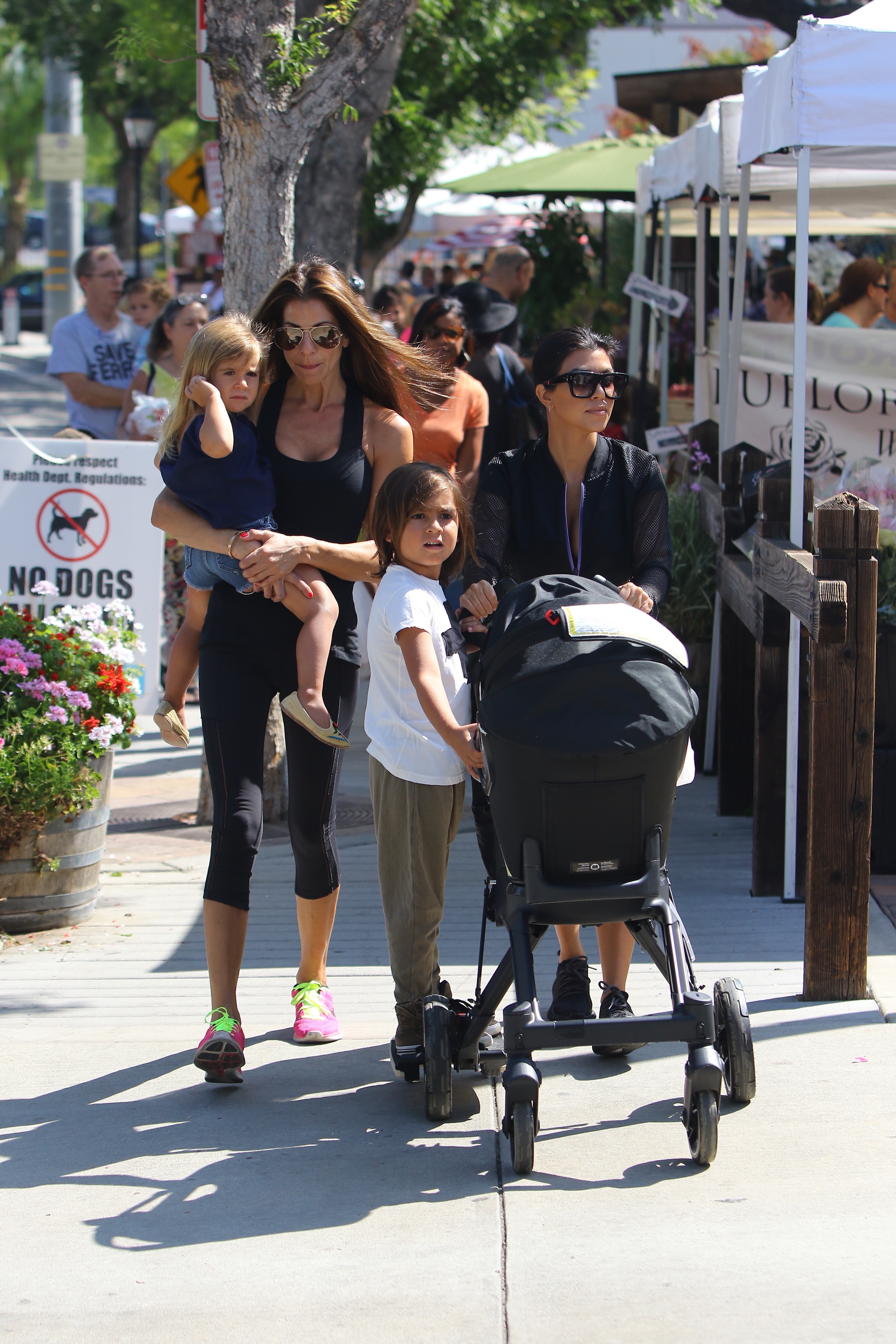 Access_Kardashian_05.jpg