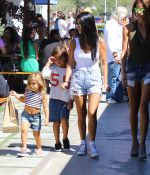 Access_Kardashian_020.jpg