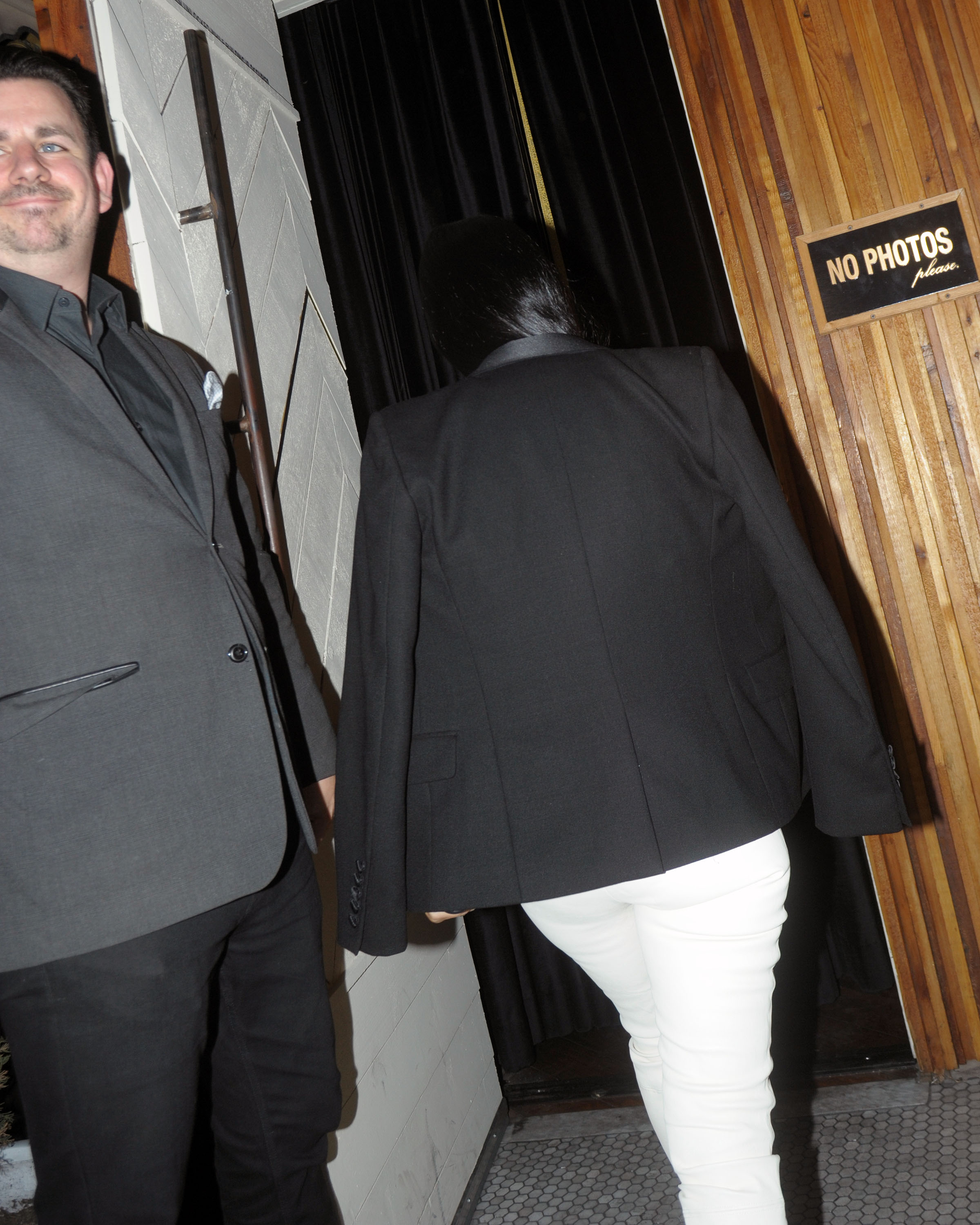 Access_Kardashian_01.jpg