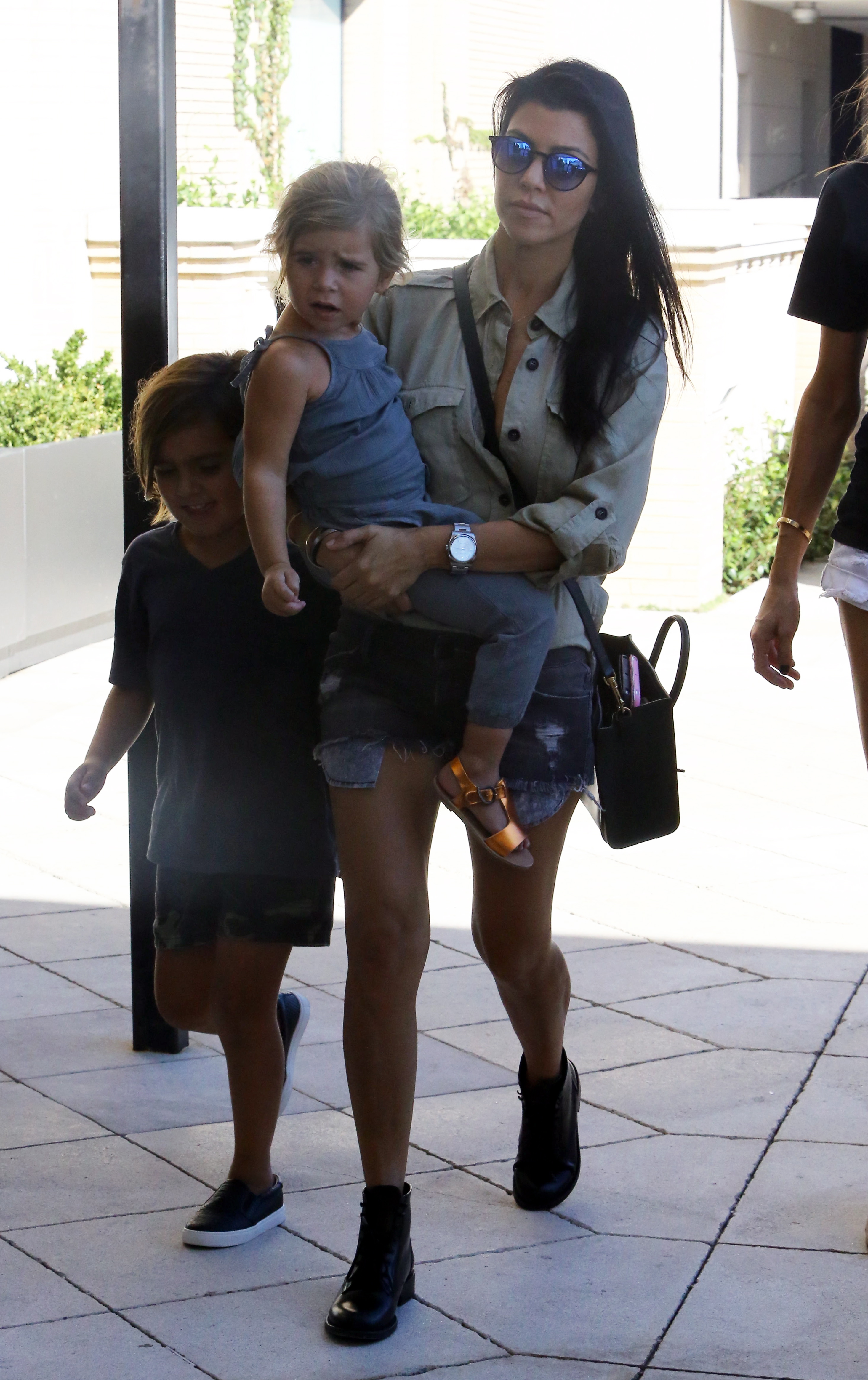 Access_Kardashian_05.jpeg
