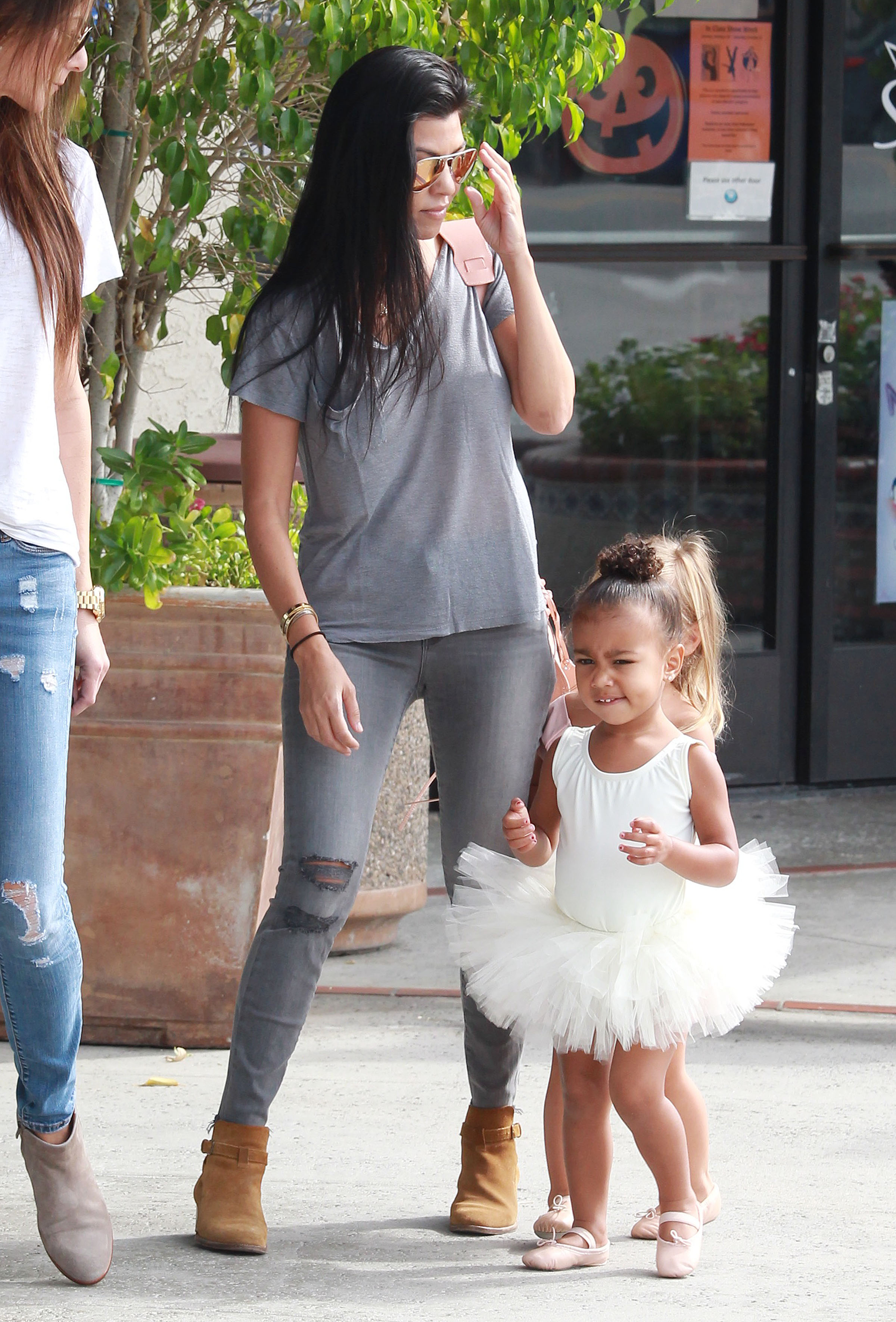 Access_Kardashian_06.jpeg