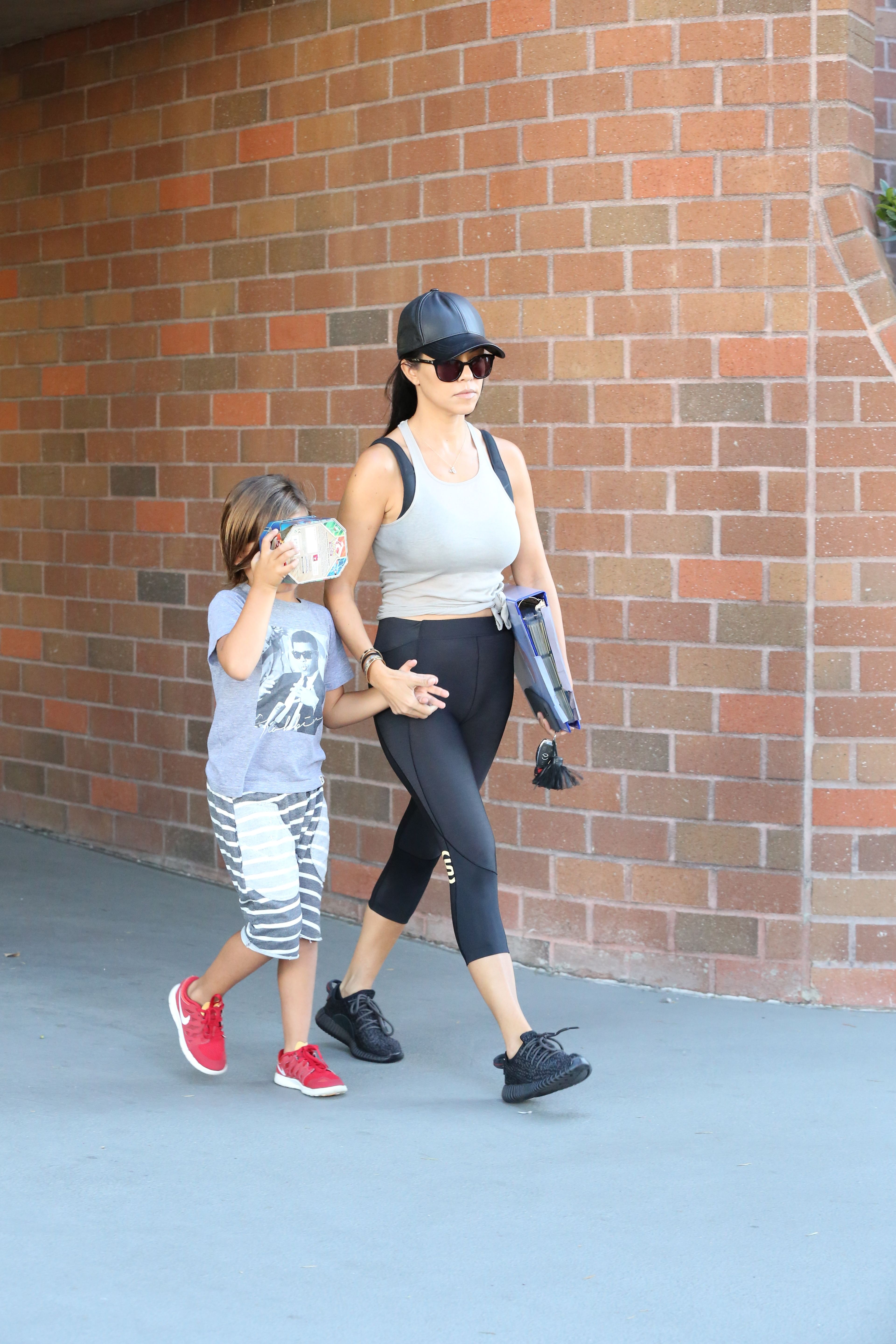 Access_Kardashian_010.jpg