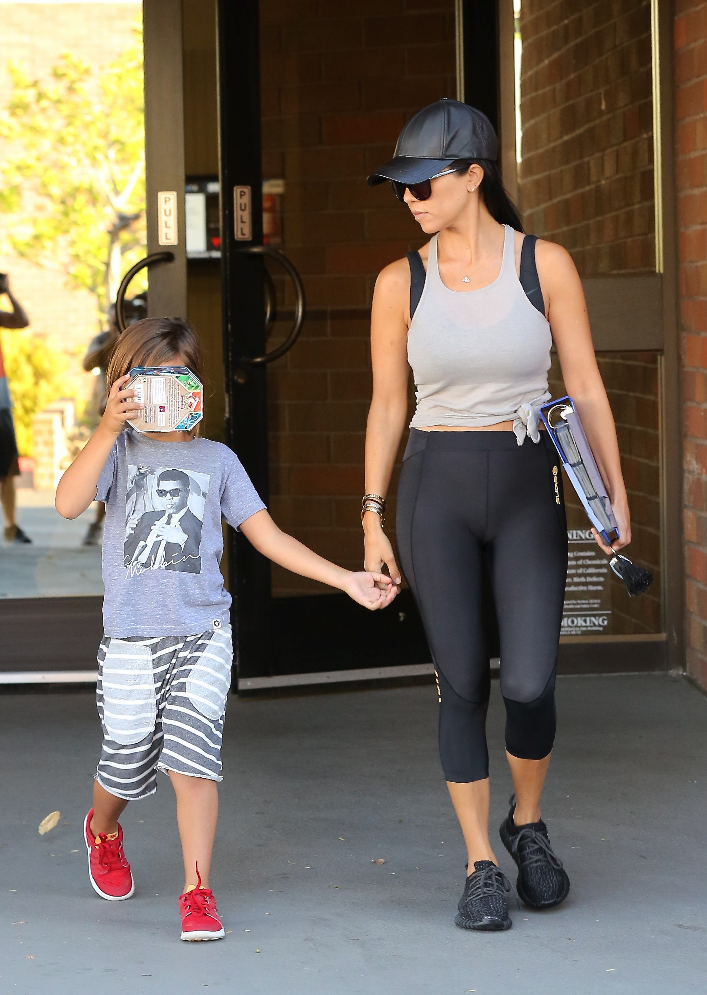 Access_Kardashian_06.jpg